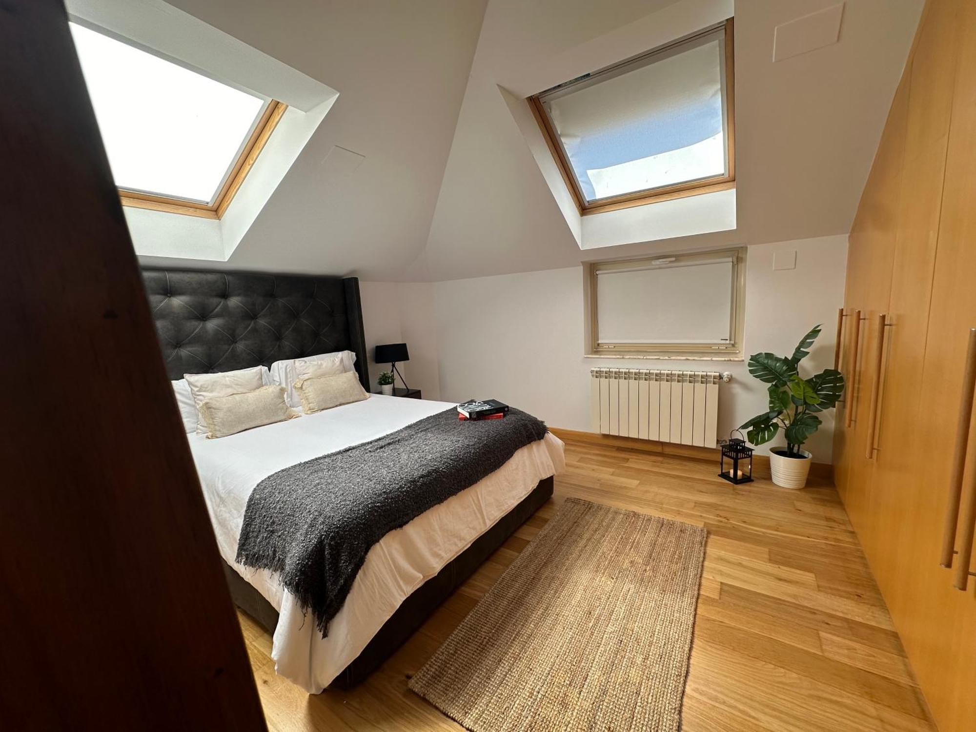 Bustos Home Apartamento Gijon Bagian luar foto