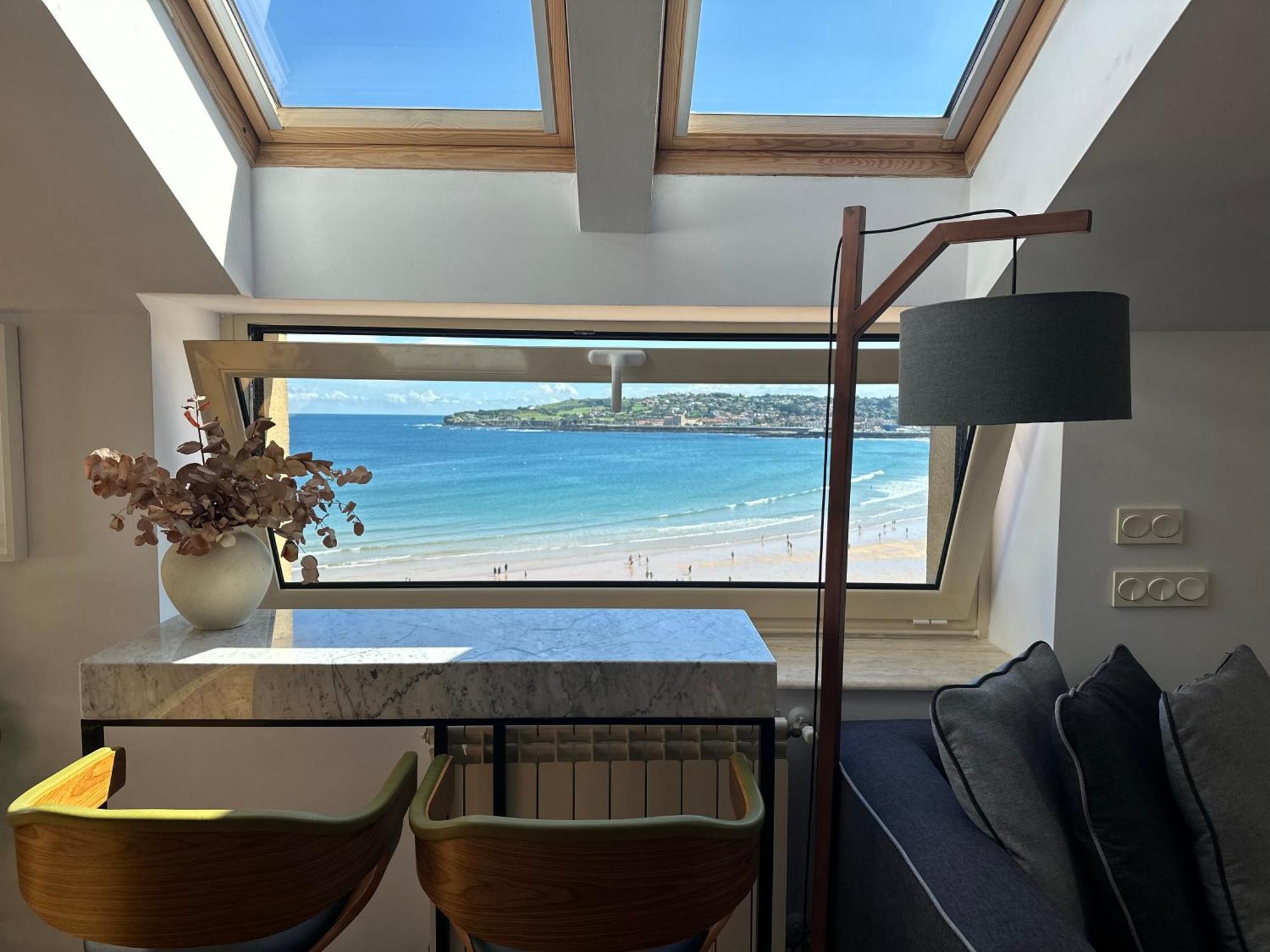 Bustos Home Apartamento Gijon Bagian luar foto