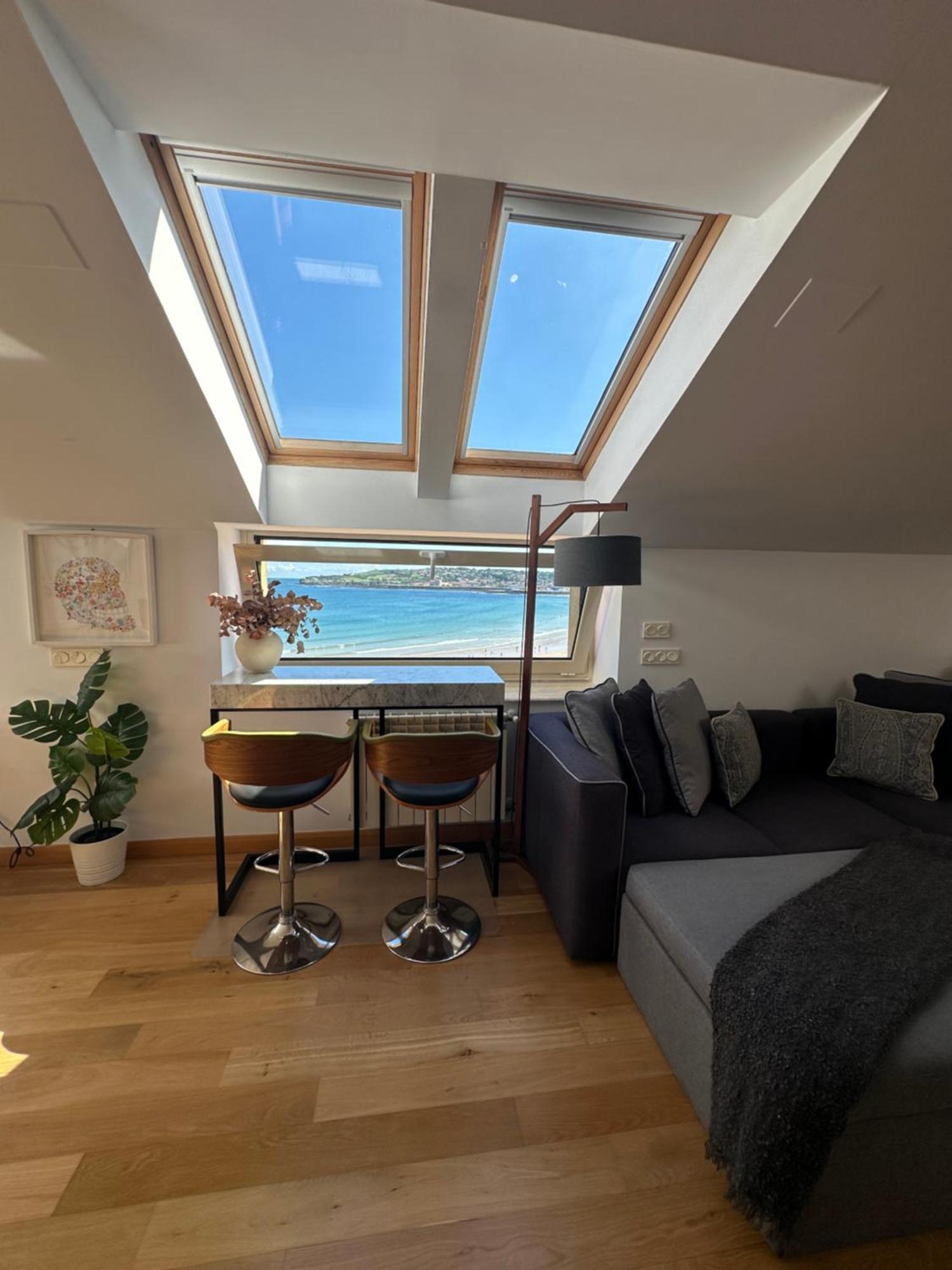 Bustos Home Apartamento Gijon Bagian luar foto